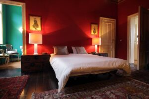 peinture rouge murs suite parentale